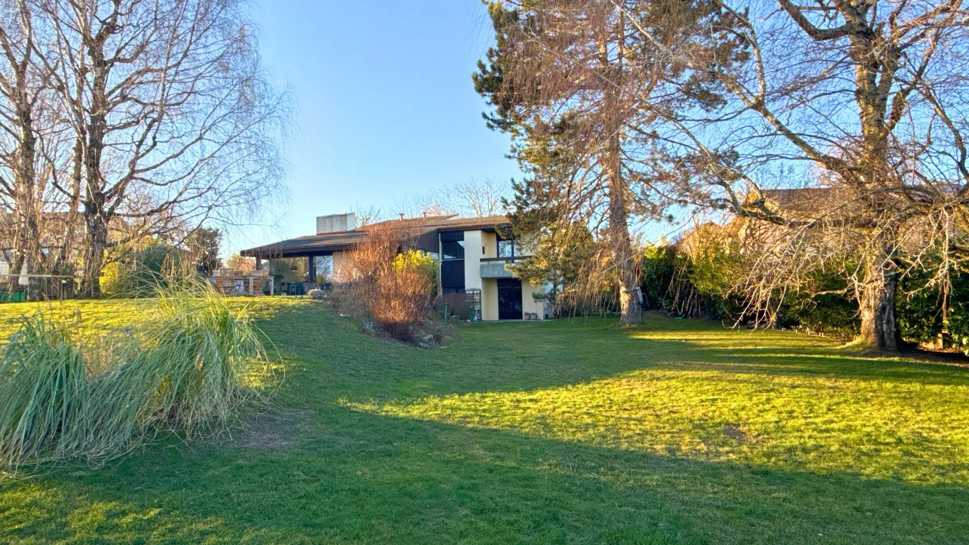 Maison d'architecte à Apples